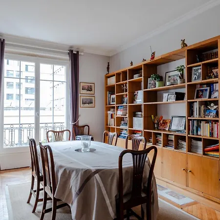 Apartment Veeve - Enduring Grace *