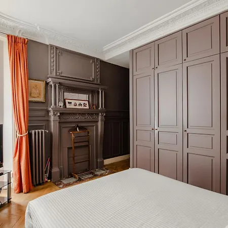 Veeve - Enduring Grace Apartment